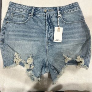 NWT Good American Bombshell Shorts 8/29